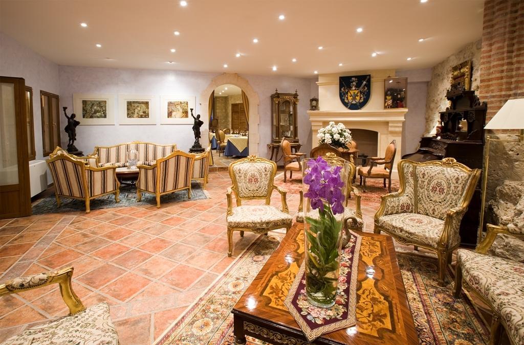 Residencia Real Del Castillo De Curiel Curiel de Duero Екстер'єр фото